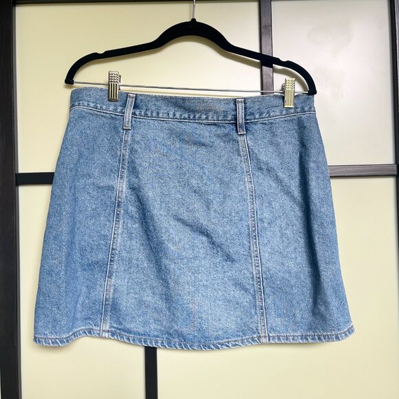 Levis Short Blue Denim Button Front Skirt SZ 31 - Picture 2 of 2